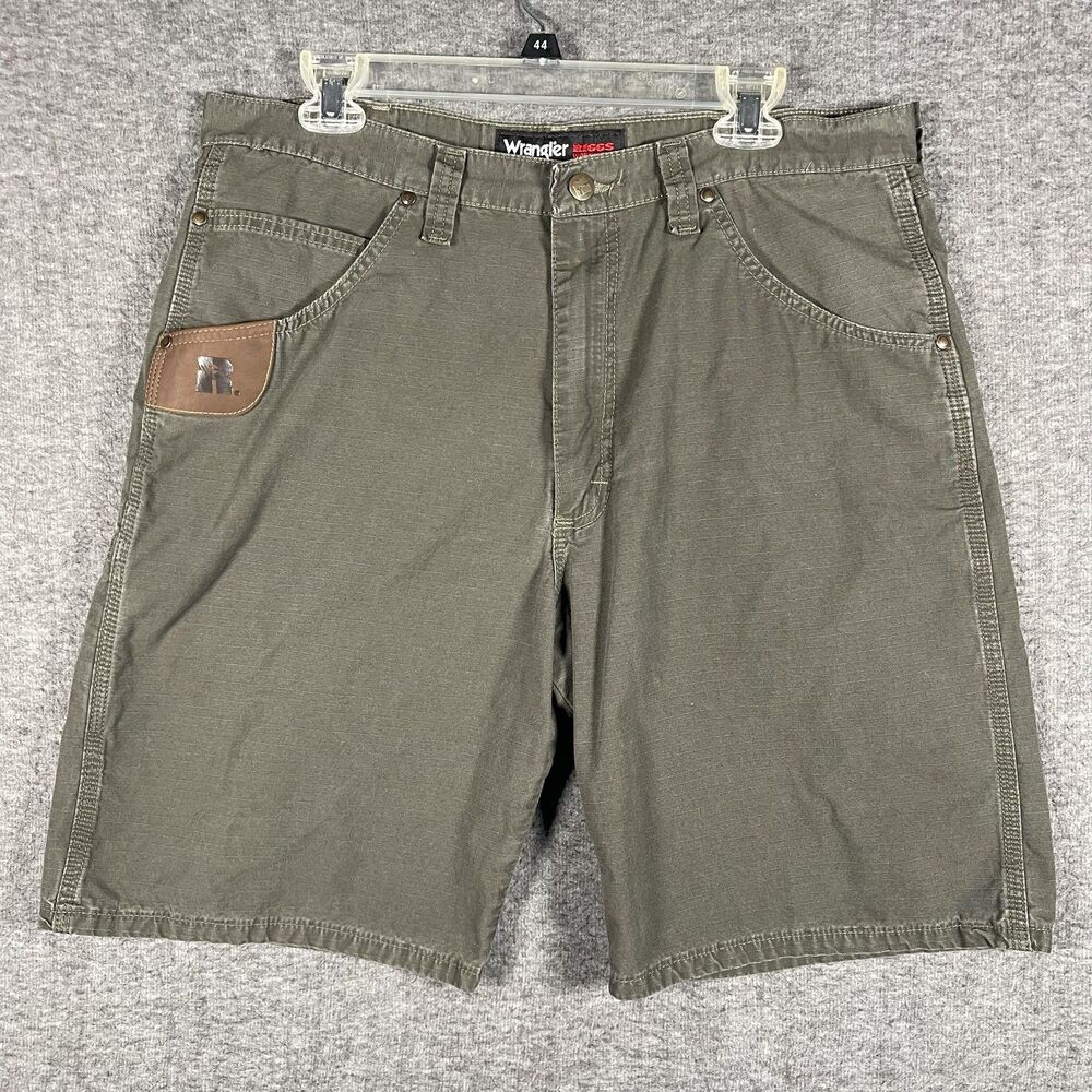 Wrangler Riggs Workwear Cargo Shorts Mens 44x10 Green Utility Pockets Relaxed
